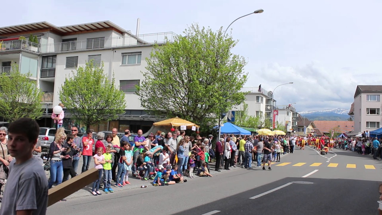 Schulfest Uetendorf  Sains Tschikken 2015