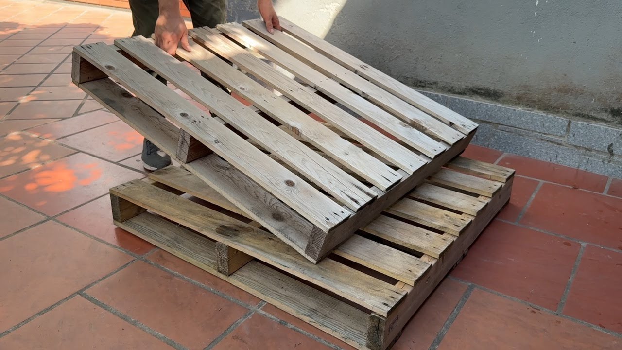 Creative Pallet Ideas: Stunning Upcycled Scrap Wood Table Build!