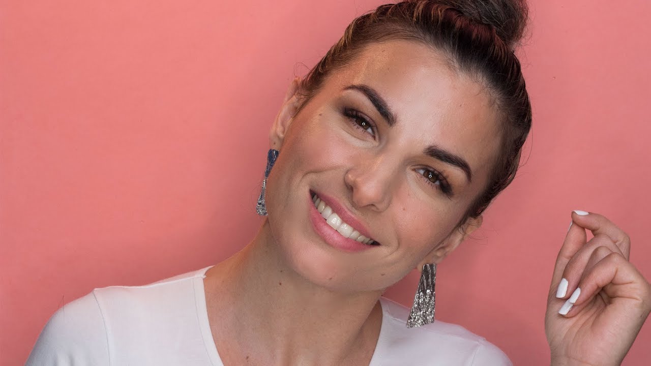 MINIMAL Μακιγιάζ με MONO... 4 προιόντα! #1 || VasilikiVon