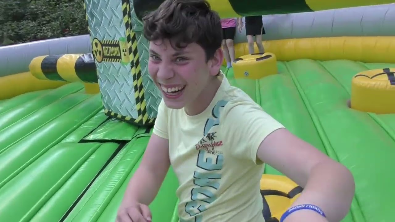 Májové slavnosti 2025 - ATRAKCE WIPEOUT / ATTRACTION WIPEOUT OFF-RIDE