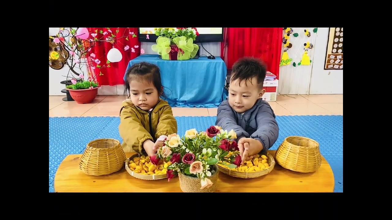 Trò chơi dân gian: Cắp cua bỏ giỏ. Lớp 3-4 tuổi C2!