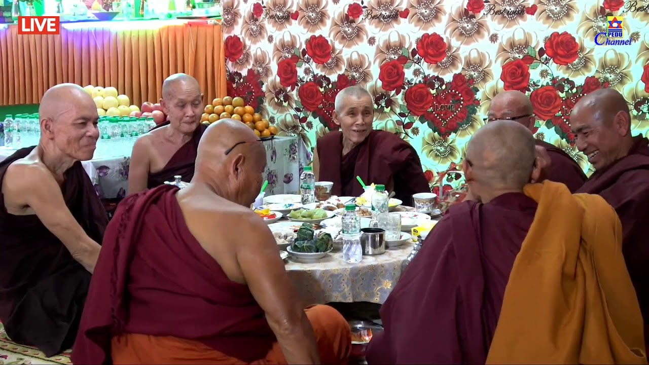ဝိဇာတမွေးနေ့အလှူ နေ့ဆွမ်းကပ်လှူခြင်း