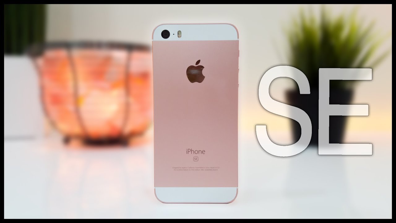 Should You Buy The iPhone SE in 2017?
