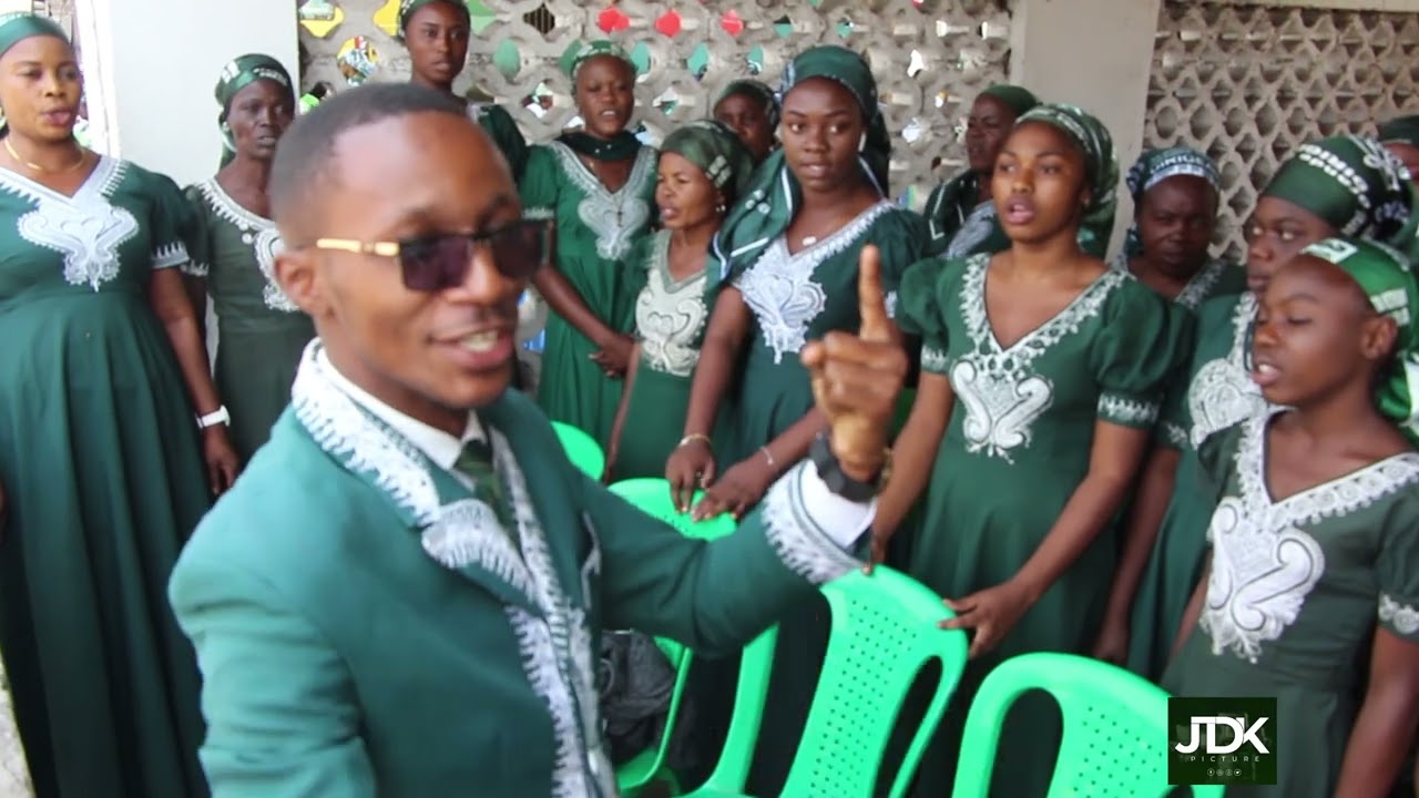 CHORALE DES DIRIGEANTS BANDALUNGWA  dans NTOMA YA NZAMBE