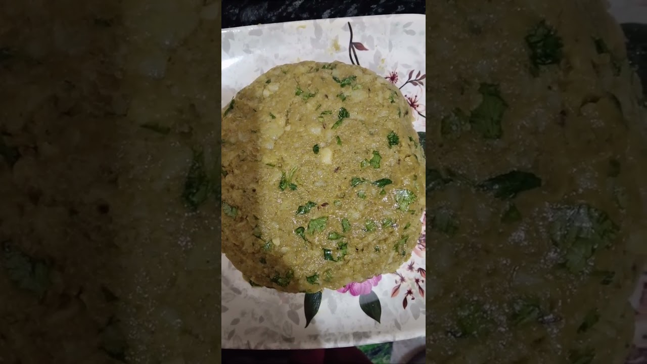 आसान तरीका: व्रत के आलू के पराठे  #IndianFood #DesiNashta #ZeroWasteCooking #shortvideo  #AlooRecipe