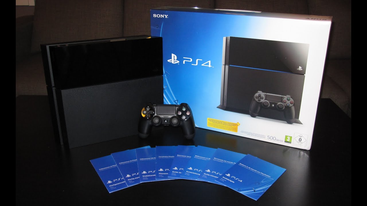 Unboxing the PlayStation 4 (European version)