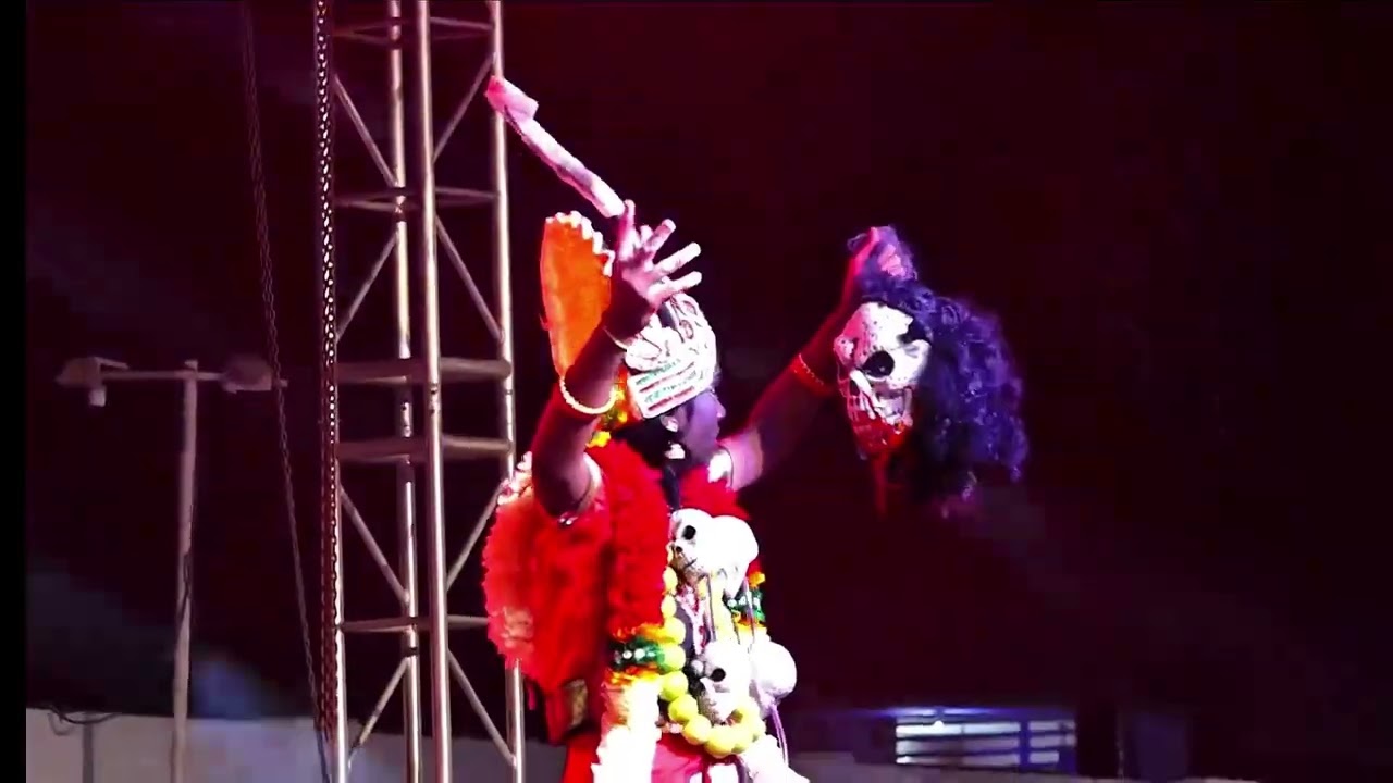 What a powerful performance — the spirit of Maa Navdurga comes alive in every step. 🔥✨