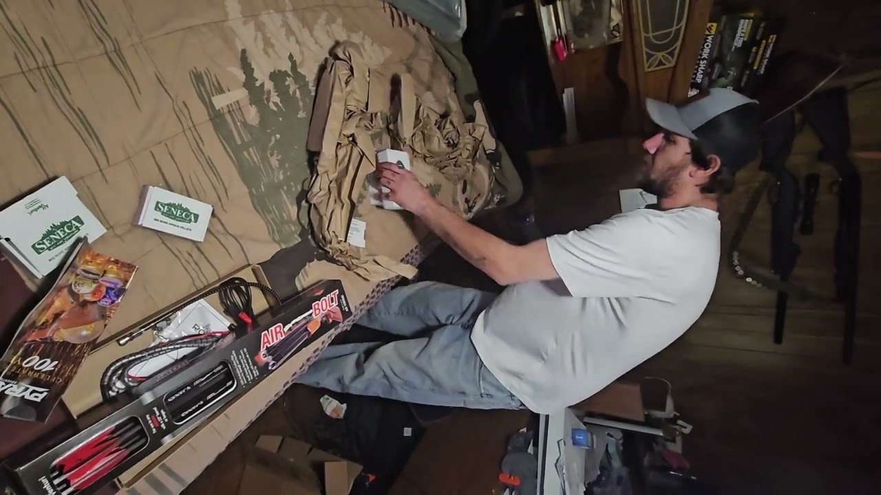 unboxing the  SENECA DRAGON CLAW 2