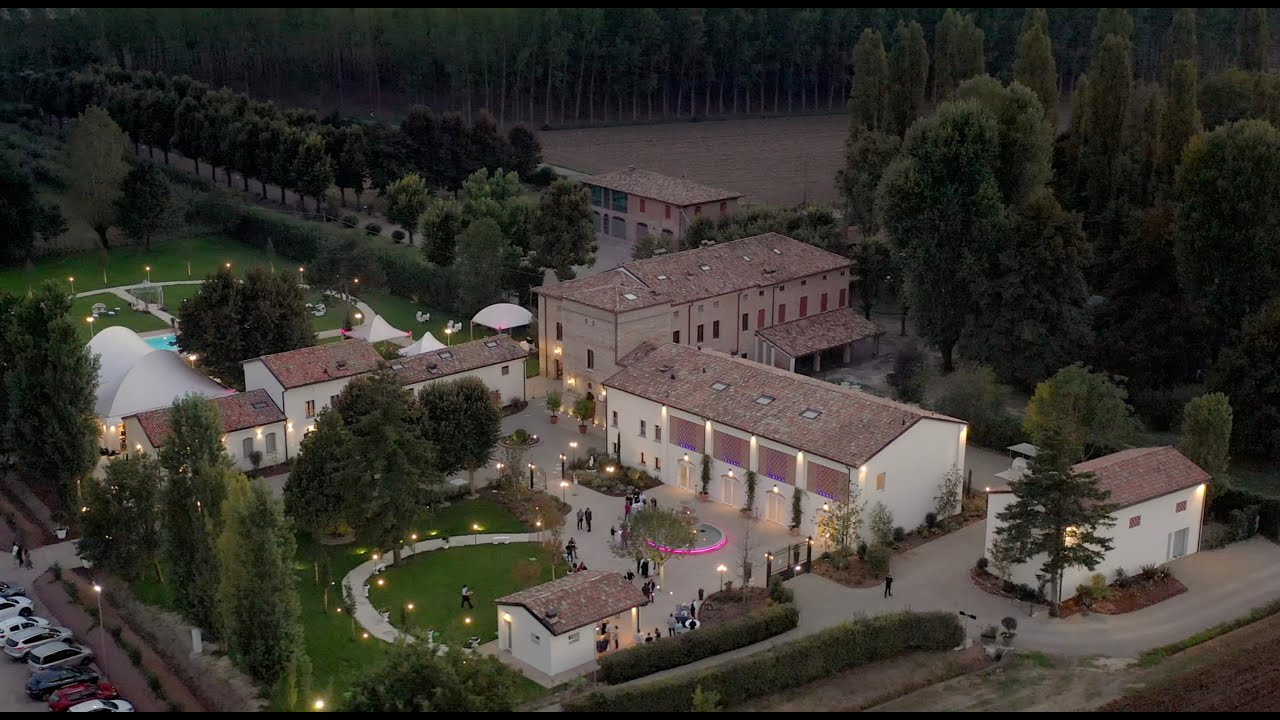 VILLA LA PERSONALA  -  EXPERIENCES ∙ EVENTS ∙ EMOTIONS
