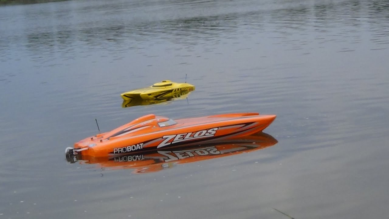 Proboat zelos 48 Crash zelos 36 geico 29 Traxxas m41 action