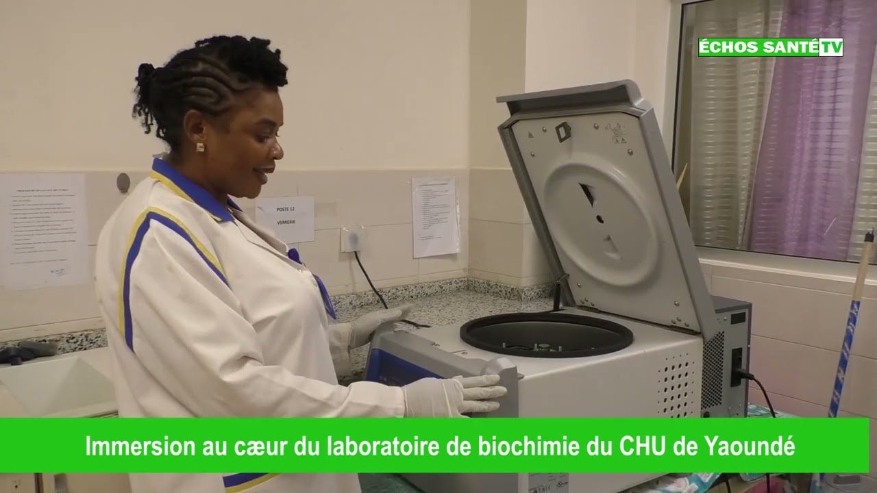 Immersion au cœur du laboratoire de biochimie du Centre Hospitalier Universitaire de Yaoundé.
