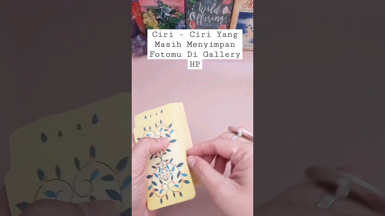 😲YANG MASIH MENYIMPAN FOTOMU#bacatarot  #ramalantarot #ramalancinta #kartutarot  #tarotindonesia