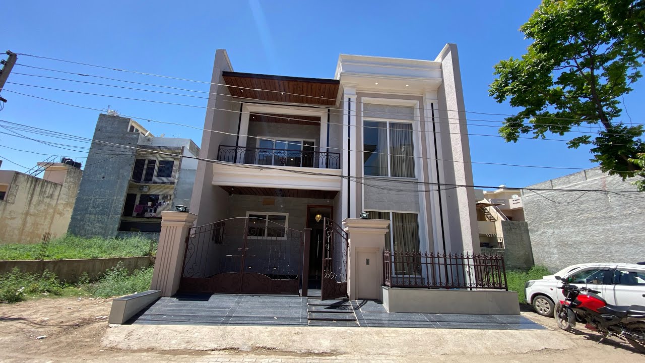 Duplex House for sale sunny enclave sector 125 size 180Gaj 5bhk price 2.60cr