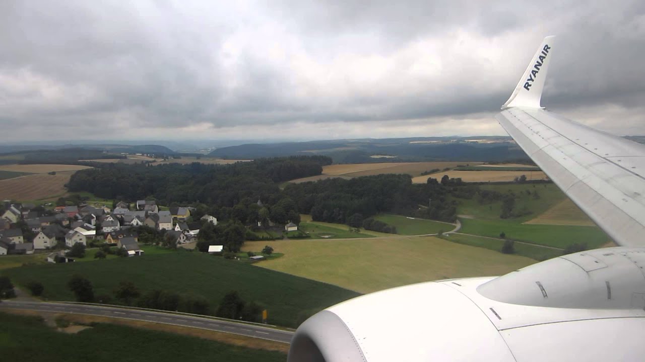Frankfurt-Hahn Airport | Ryanair Boeing | 2012