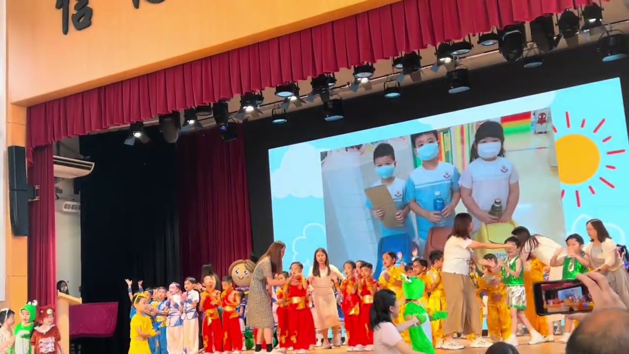東華三院徐展堂幼稚園畢業🎓大合唱