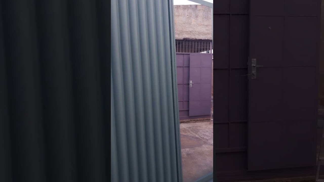 Portão de garagem. 