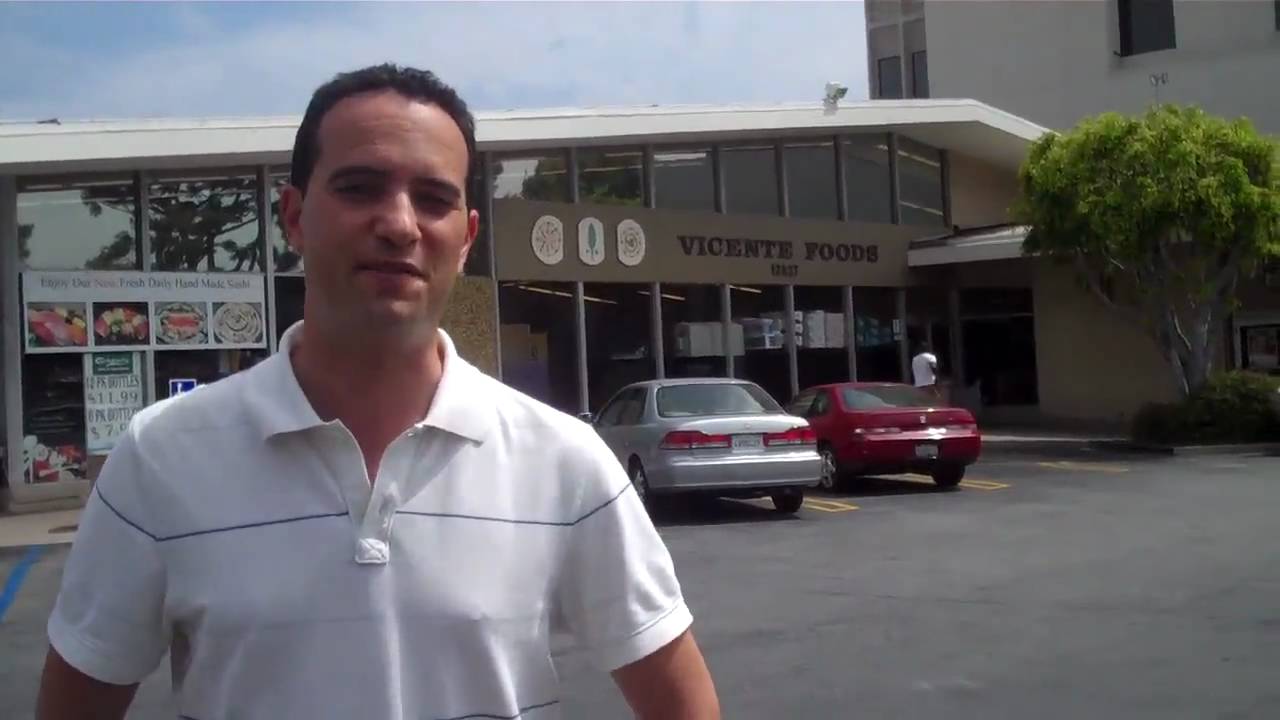 30 Days of Classic Brentwood - Day 1:  Vicente Foods