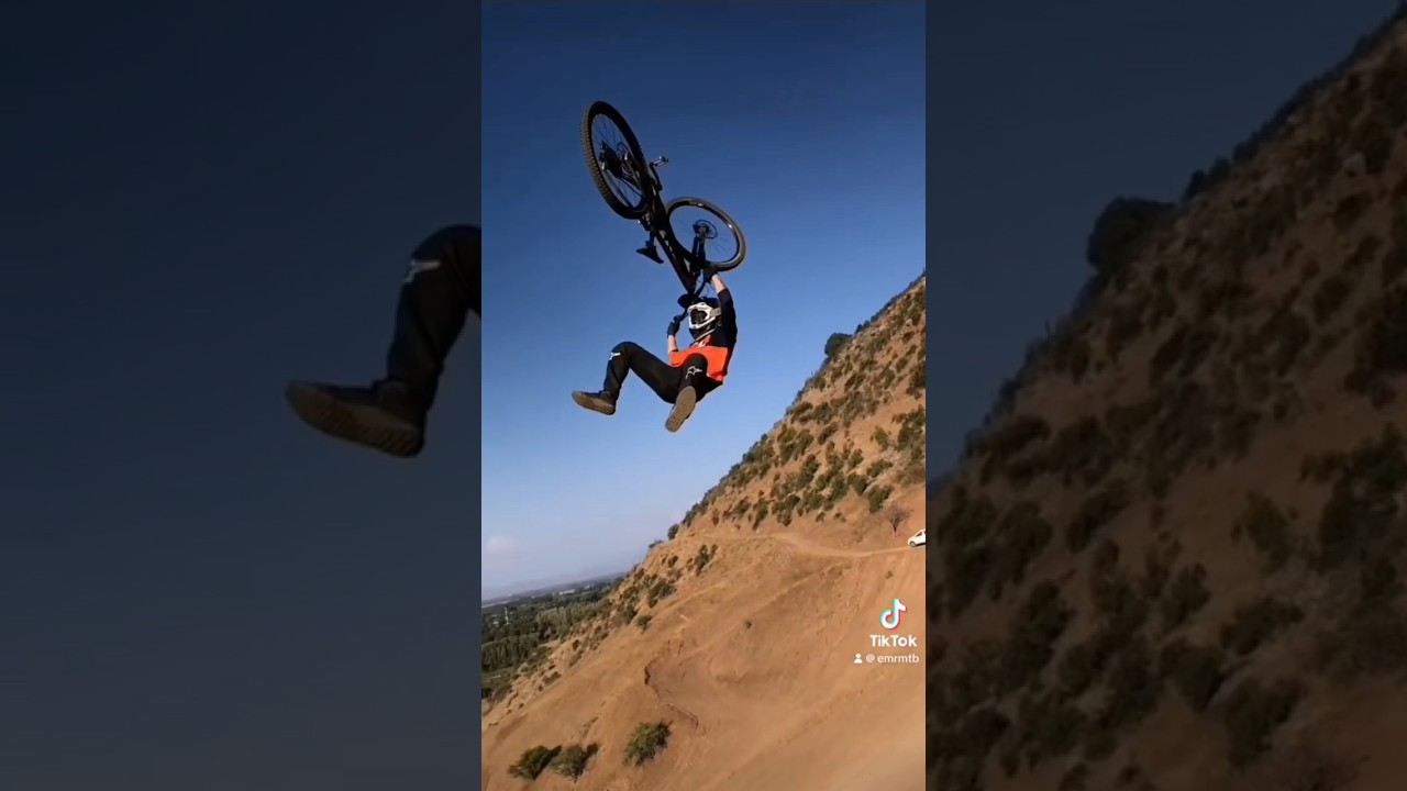 Fail 🔥 #downhill #mountainbike #enduromtb #mtbenduro #freeridemtb #crash #caida #fails