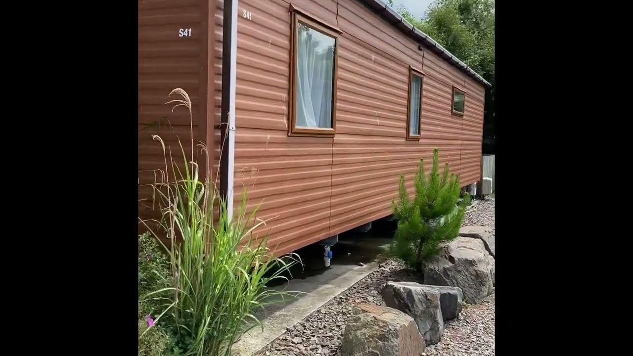 Woolacombe Bay Holiday Park , New Wave Diamond Caravan with Hot Tub.