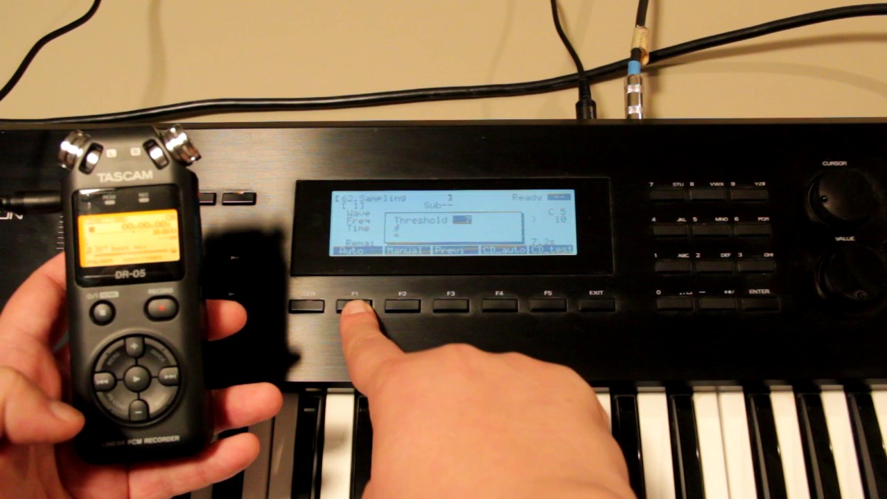 Сэмплирование и секвенсирование Roland W-30 — техно-стиль начала 90-х