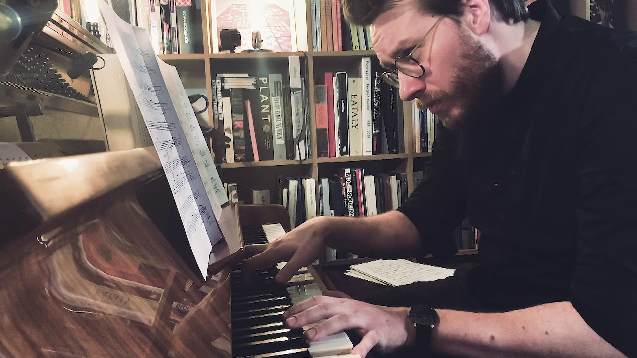 Schlaflied - Clemens Christian Poetzsch plays Sven Helbig REDUX | NEUE MEISTER SESSIONS