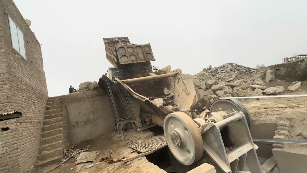 How To Crush Rocks  -  Jaw Crusher Satisfying ASMR video 