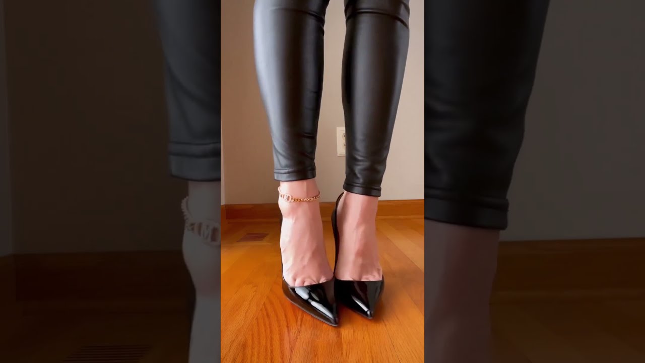 Black Stiletto HEELS | 
