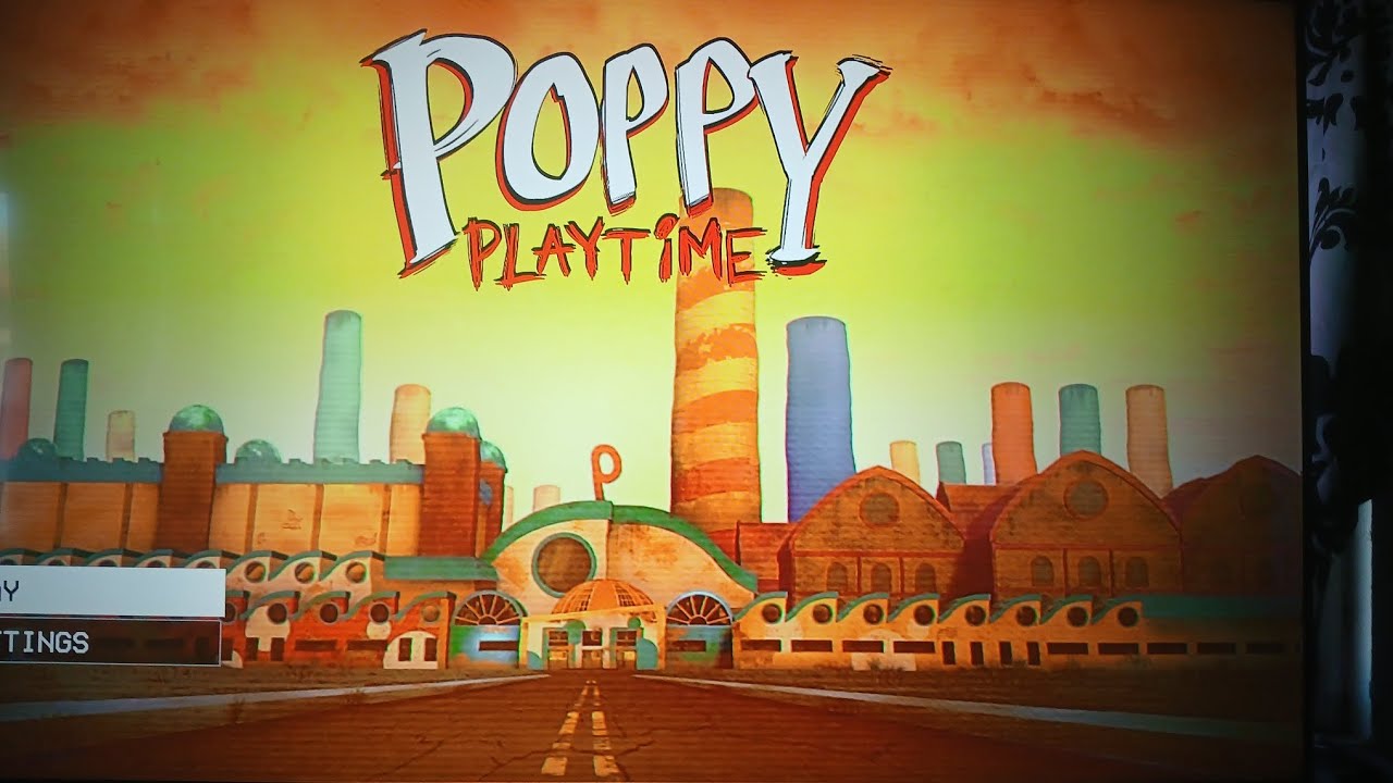 Playing poppy playtime 