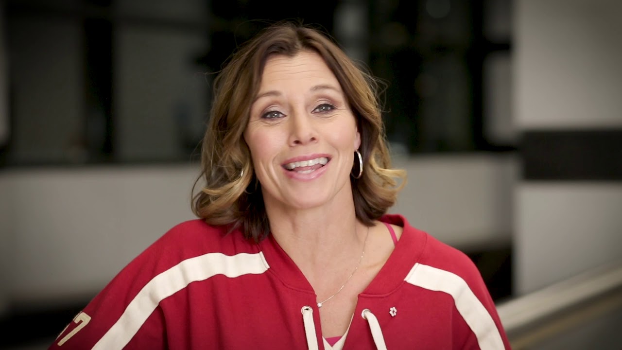 Catriona Le May Doan explains why she loves Ringette!