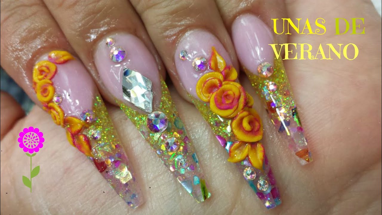 Uñas de verano con flores / luliz nails
