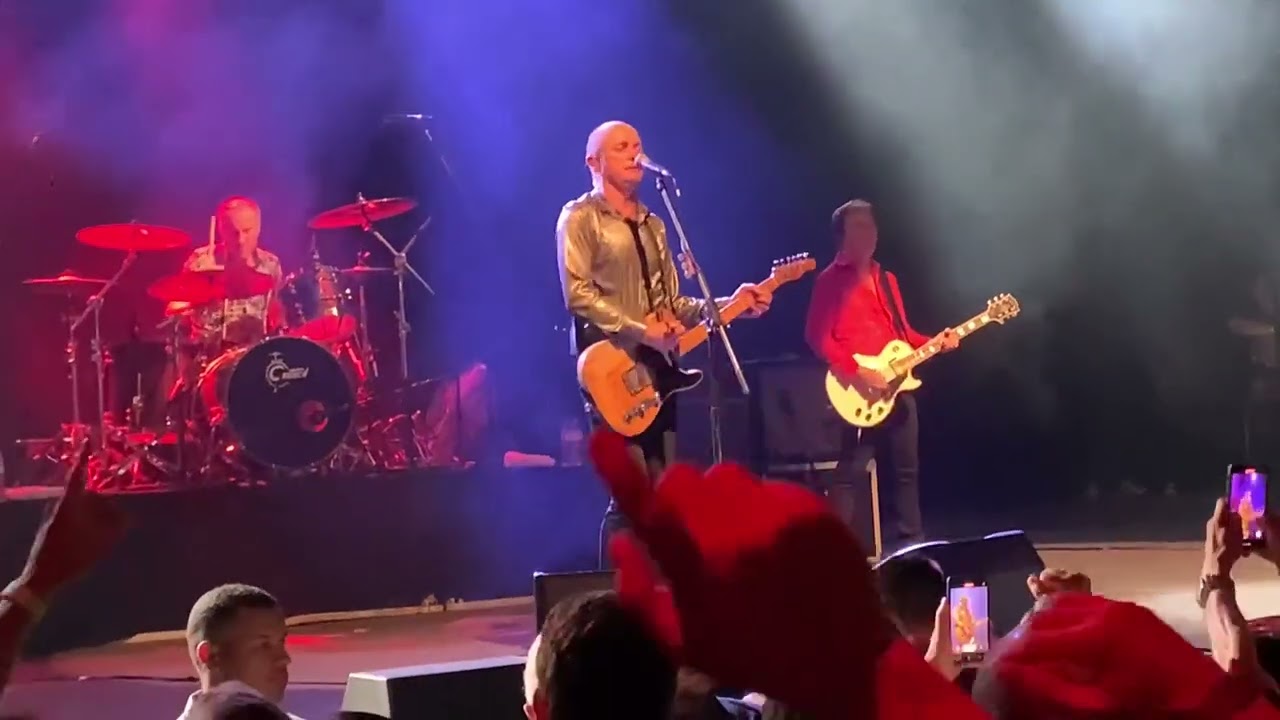 Hoodoo Gurus - Out the door  //  Rio de Janeiro, 2023