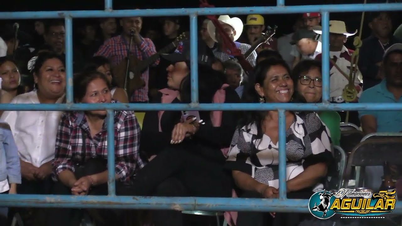 LOS TOROS REVOLUCIONARIOS DE RANCHO EL BOLITA EN AHUACATITLAN. DEBUTO EL JEFE DE LA PLAZA