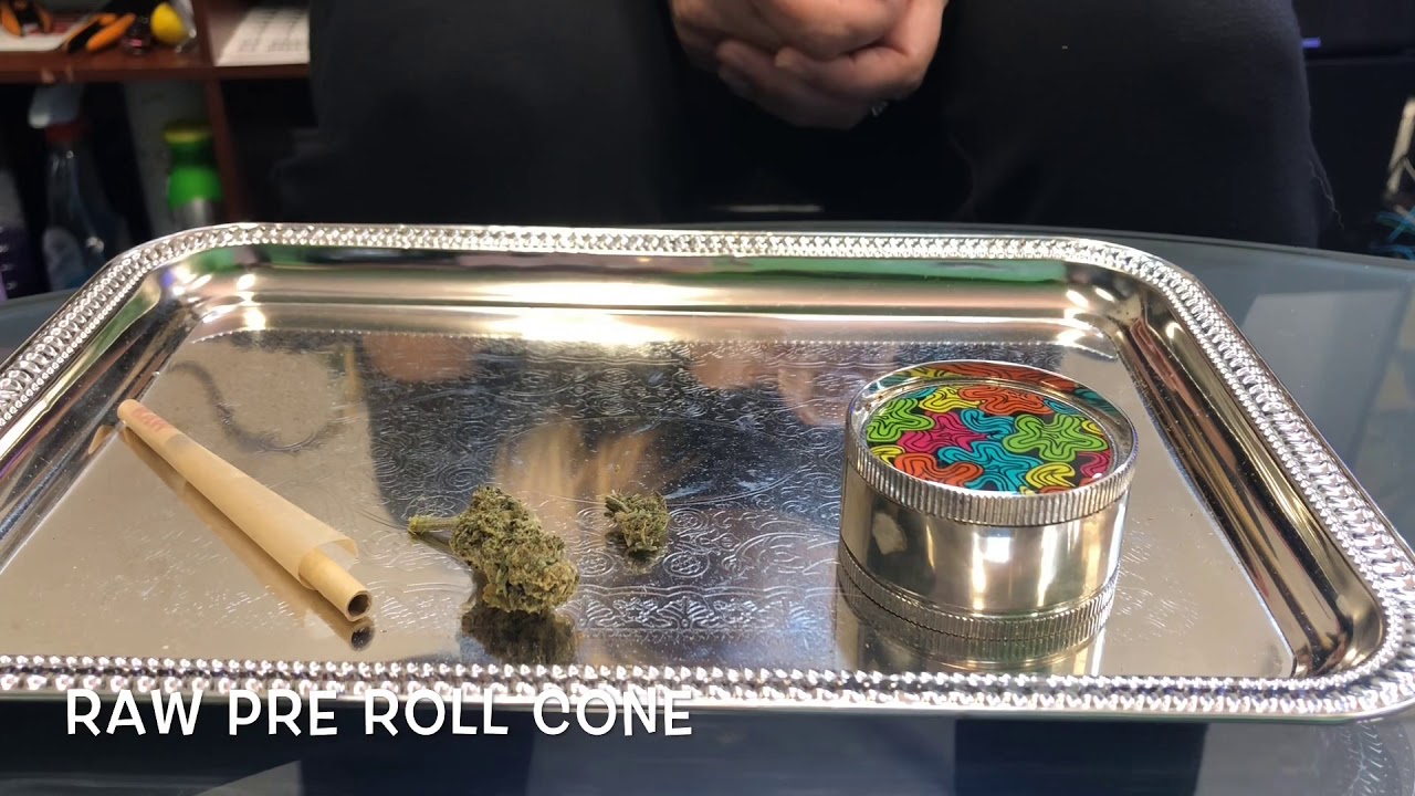 How to roll a raw pre-roll joint