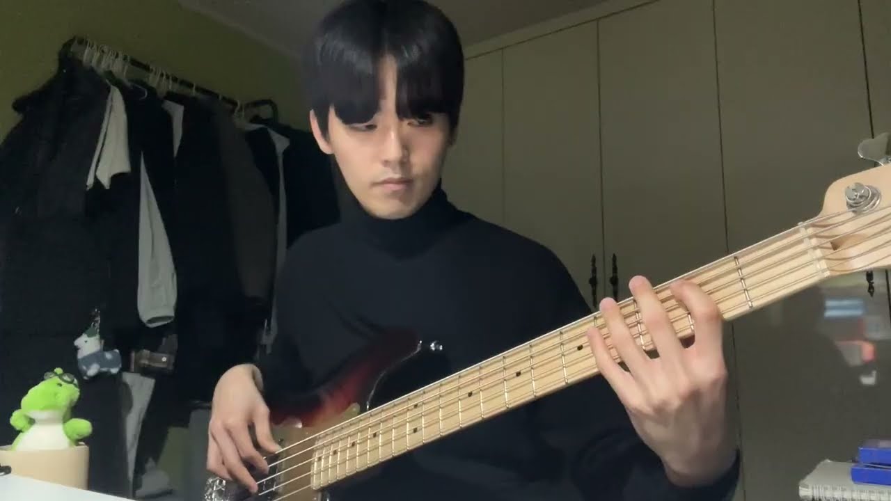 Bruno Mars, Anderson .Paak, Silk Sonic - Love's Train Bass cover (+TAB)