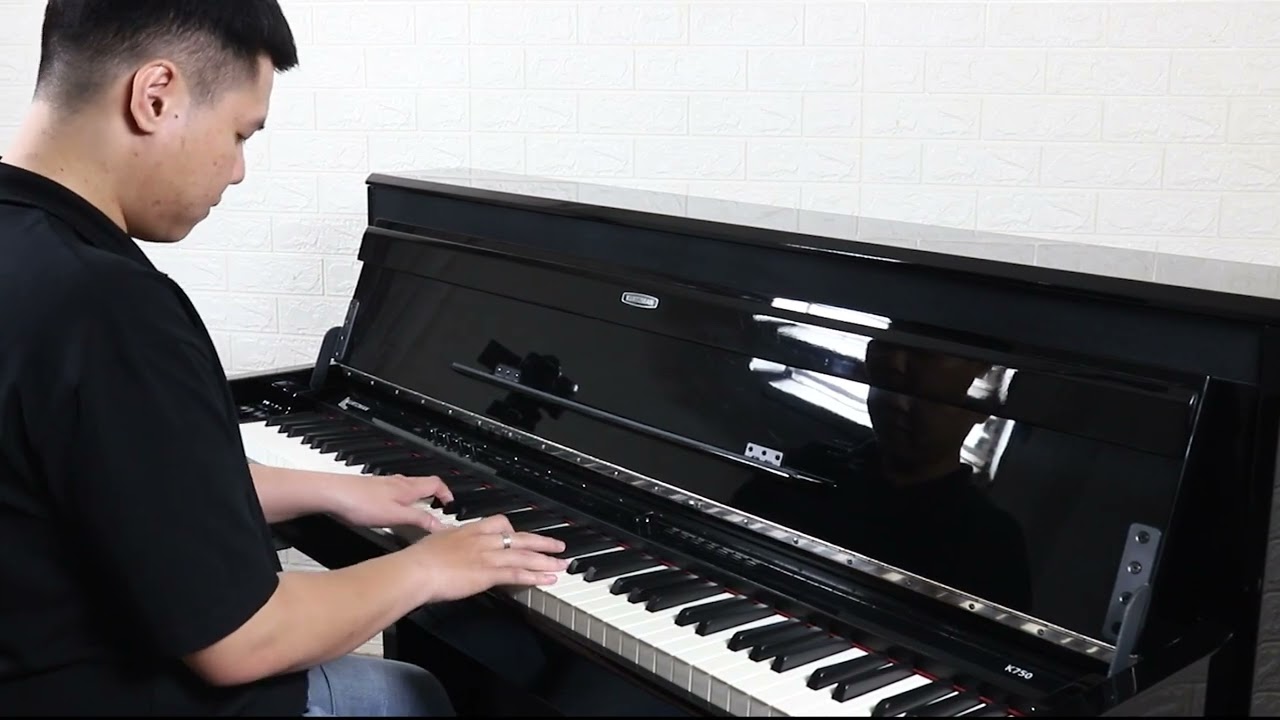 MICHAEL JACKSON MASH UP  || PIANO COVER - KURTZMAN K750
