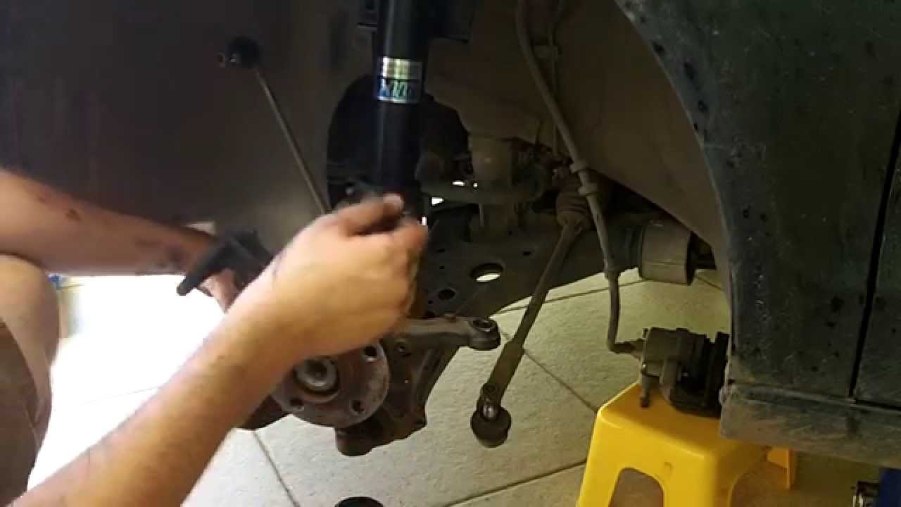 Troca Amortecedores Dianteiros VW Polo - Parte 4/4 (Reinstalação)
