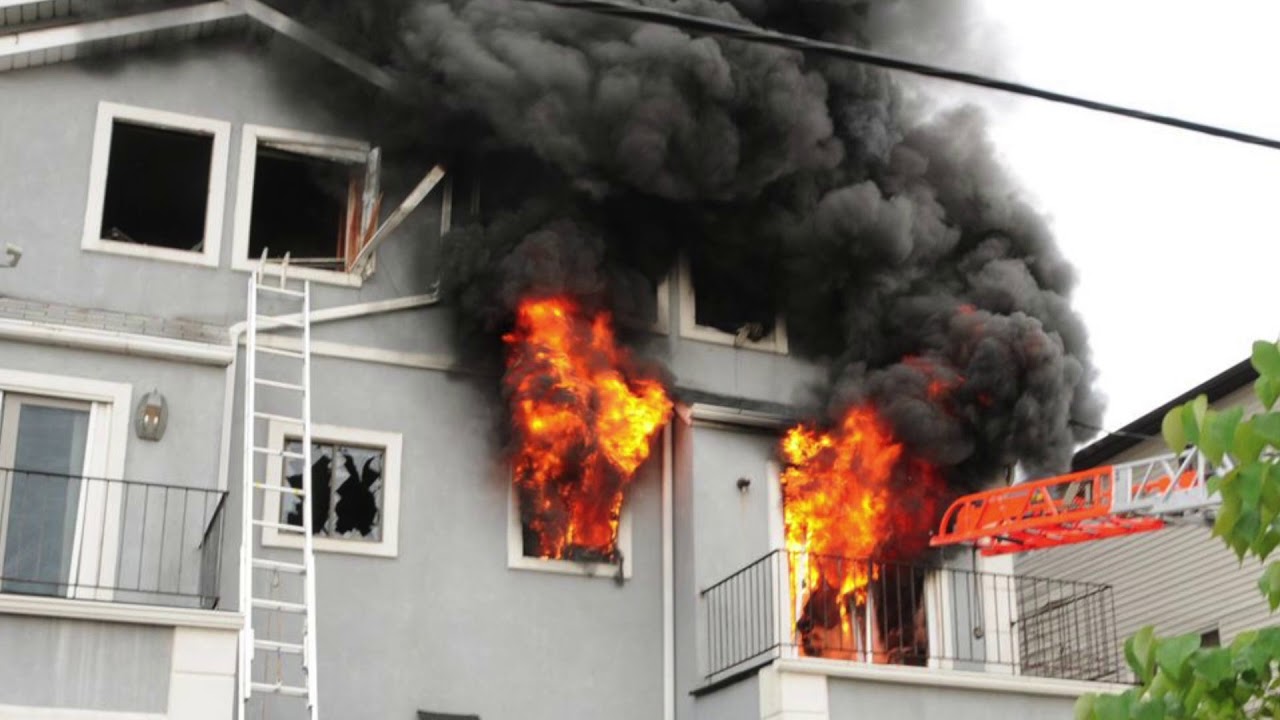 Neighbors describe five-alarm fire that tore through 5 homes