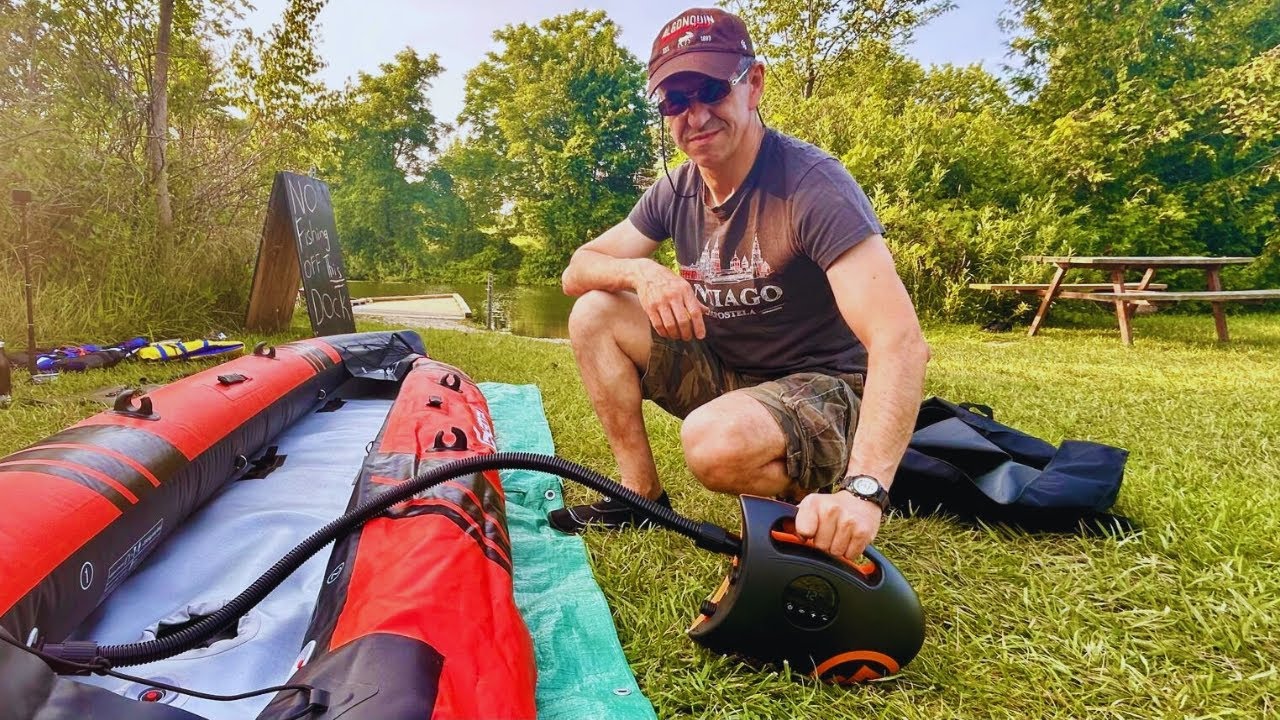 At the lake, testing my Shark2S rechargeable inflating pump with my GoPlus Inflatable Kayak. 🚣🏻🛶