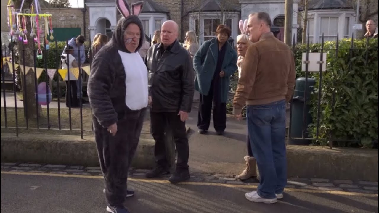 Eastenders Nigel ends up in a row with Harvey after he confuses young hope for claire scene
