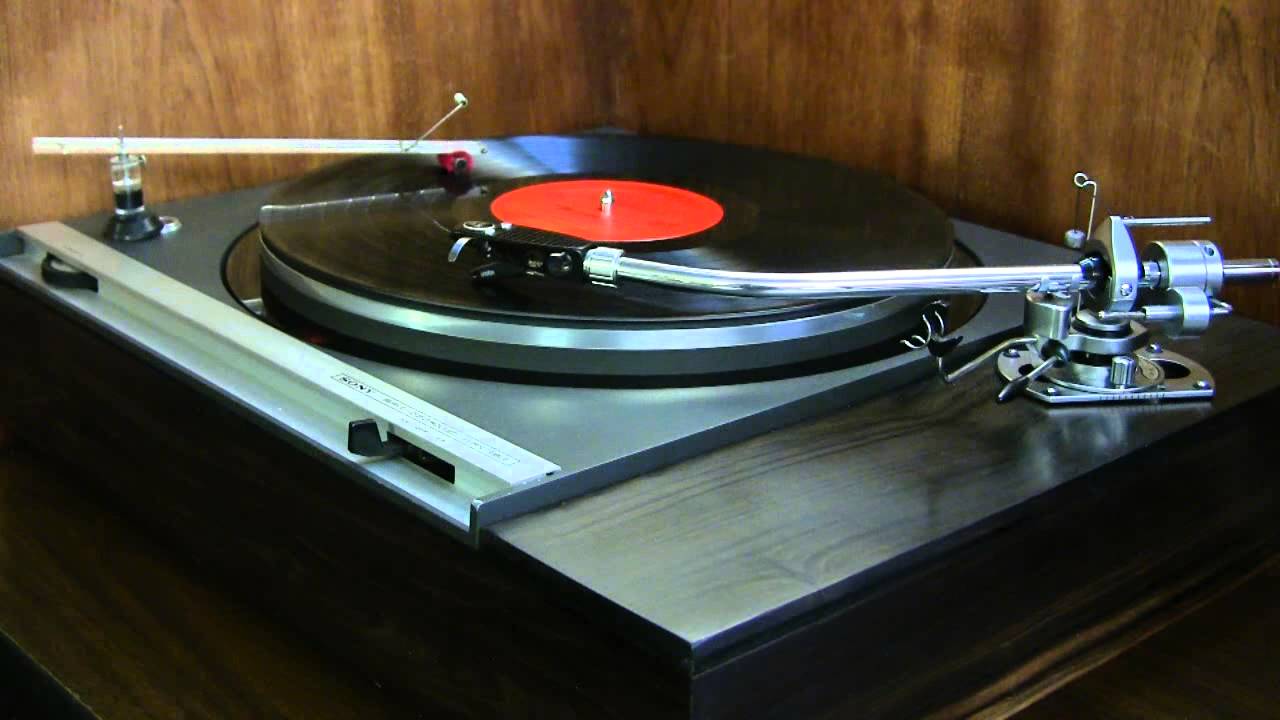 Racing With The Moon - Vaughn Monroe - 1941  - 1950's Stereo Version