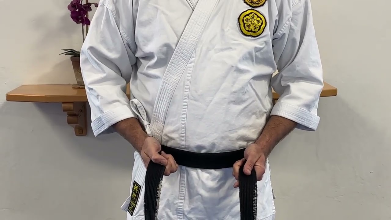 How to tie your belt