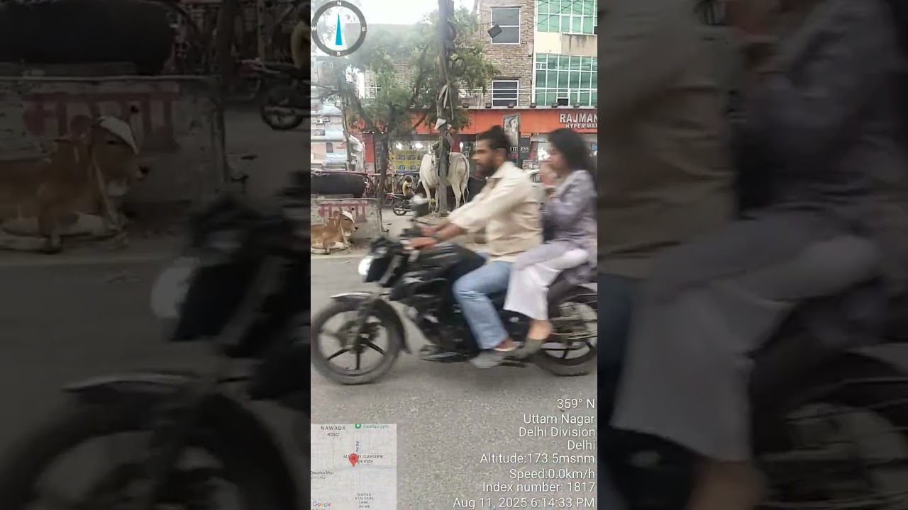 World Class Pedestrian crossing in Delhi Uttam Nagar Mohan Garden Built by PWD Delhi and BJP Delhi.