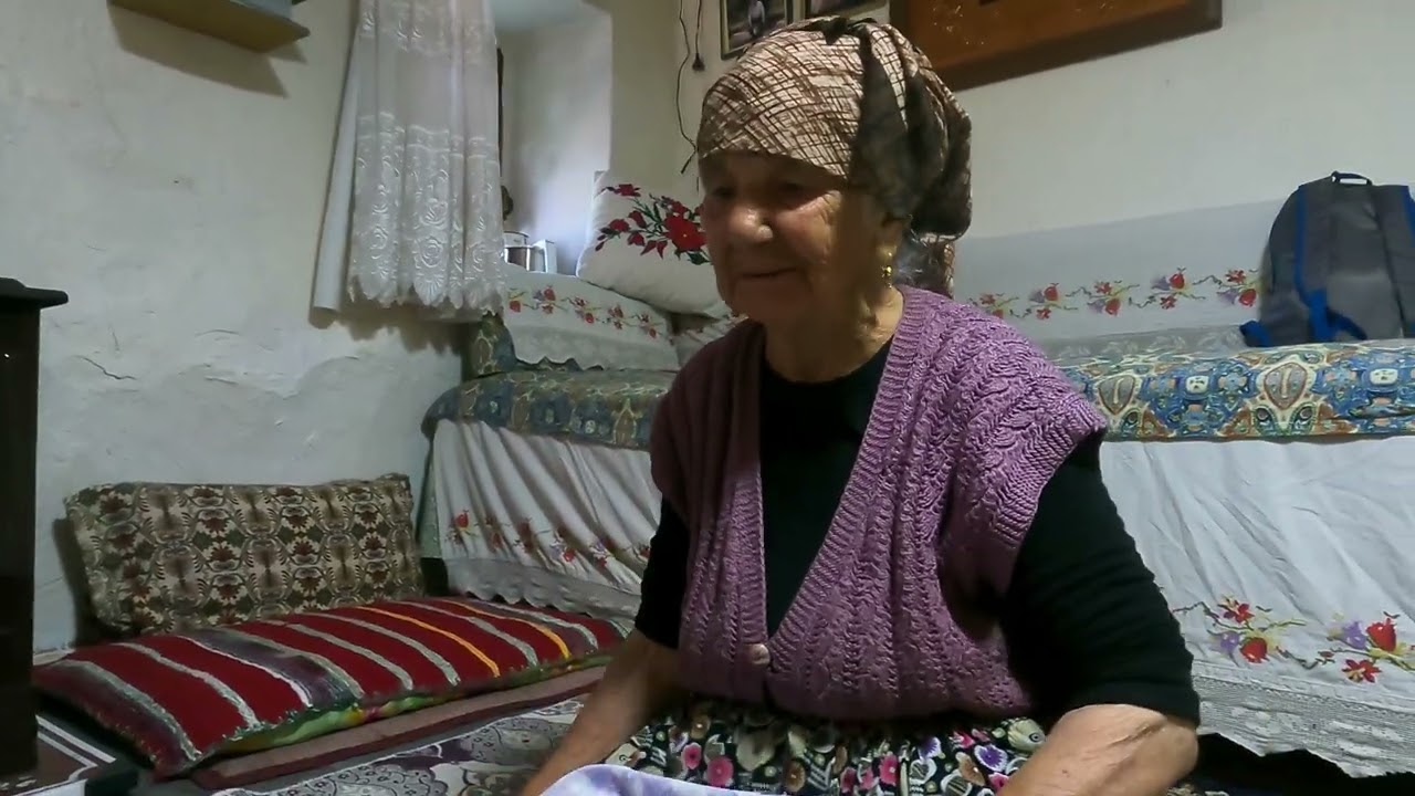 KÖYDE BOL TEREYAĞLI YUMURTA İLE KÖY KAHVALTISI  GEVREK SİMİT  TURKISH BREAKFAST TURKISH VILLAGE LİFE