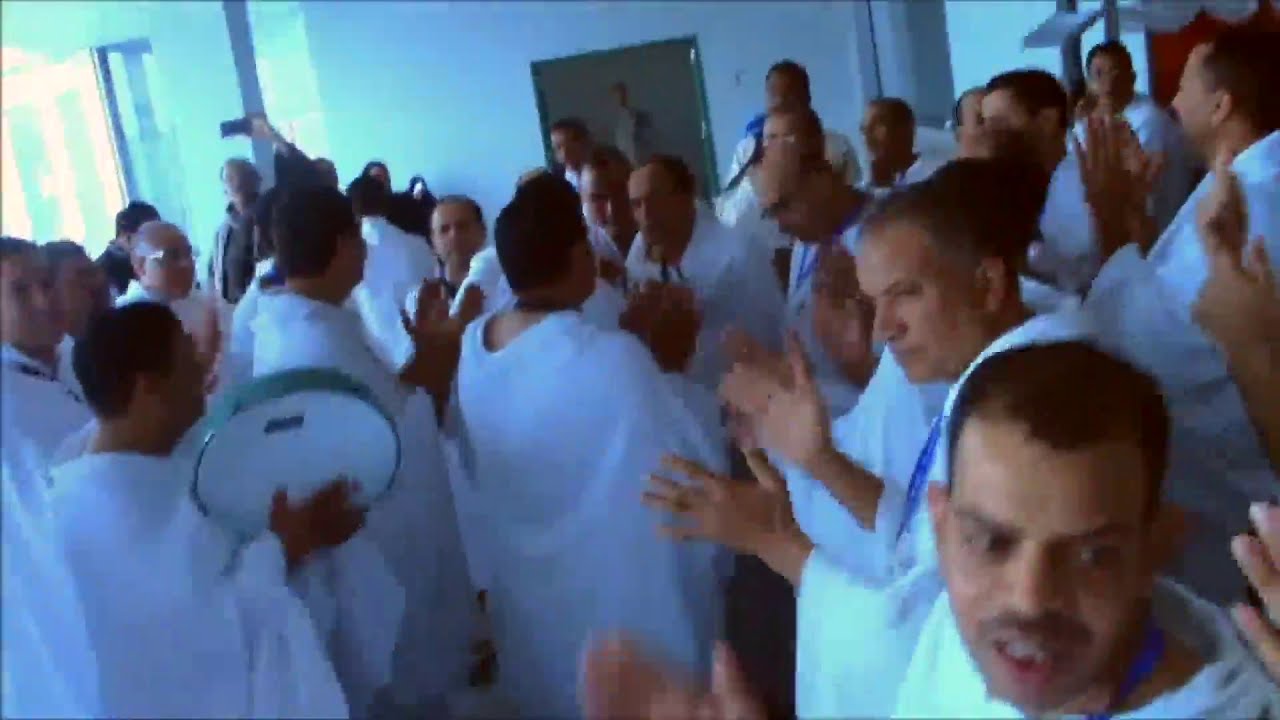 احتفالات ابناء الطريقة البرهانية الدسوقية الشاذلية بعمرة المولد  النبوى الشريف فى مطار جدة