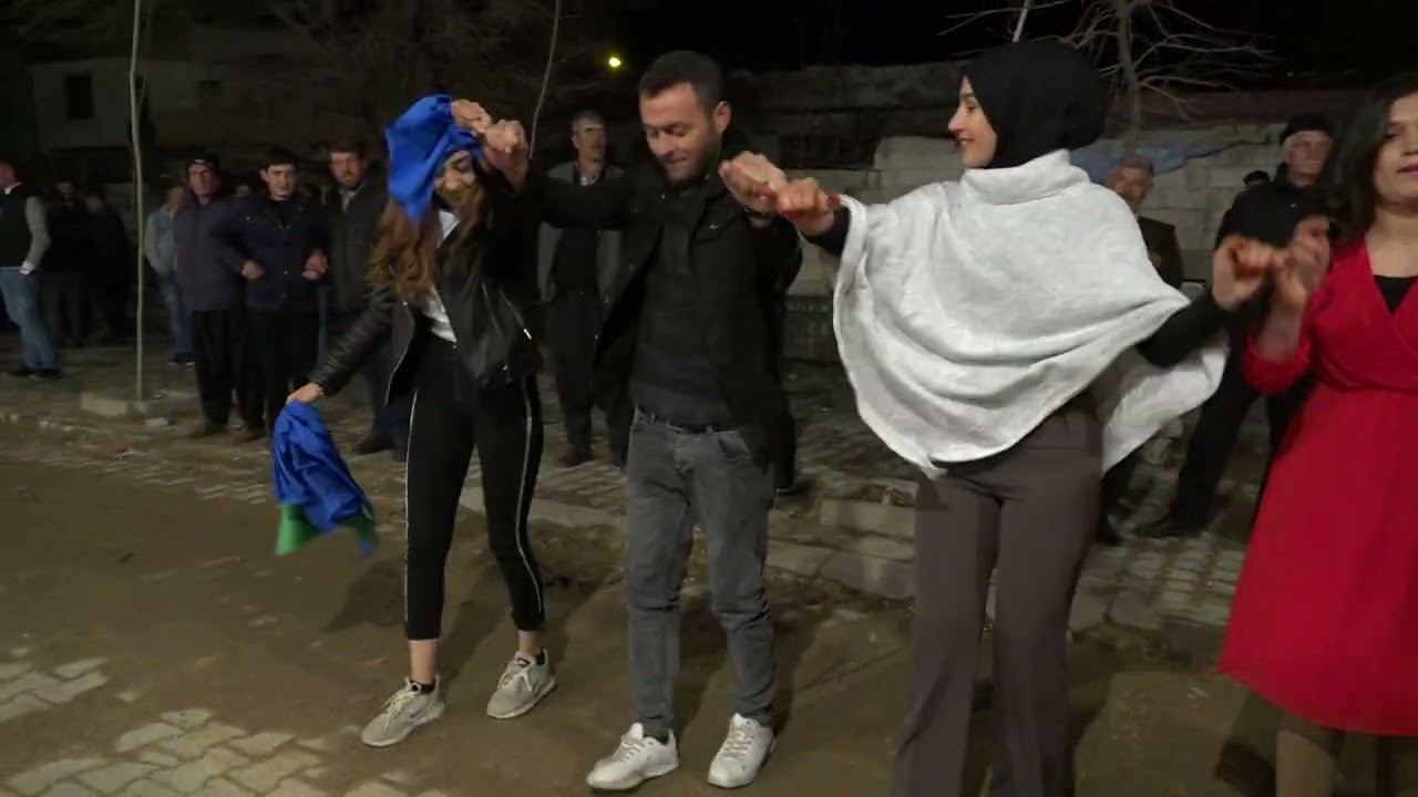 ALİ ÇETİN SAZ EKİBİ FARKIYLA SUVARLI ALİŞİN ASKER GECESİ 3