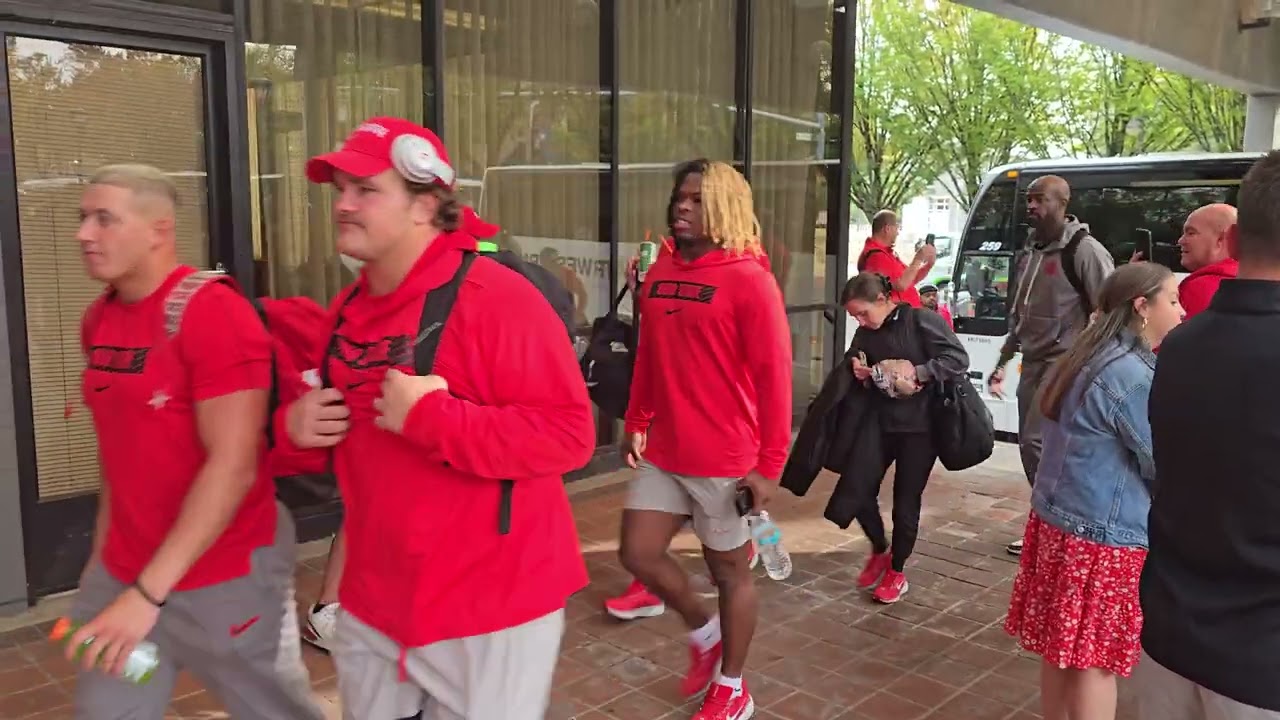 The Ohio State Football Team Arrives In Eugene