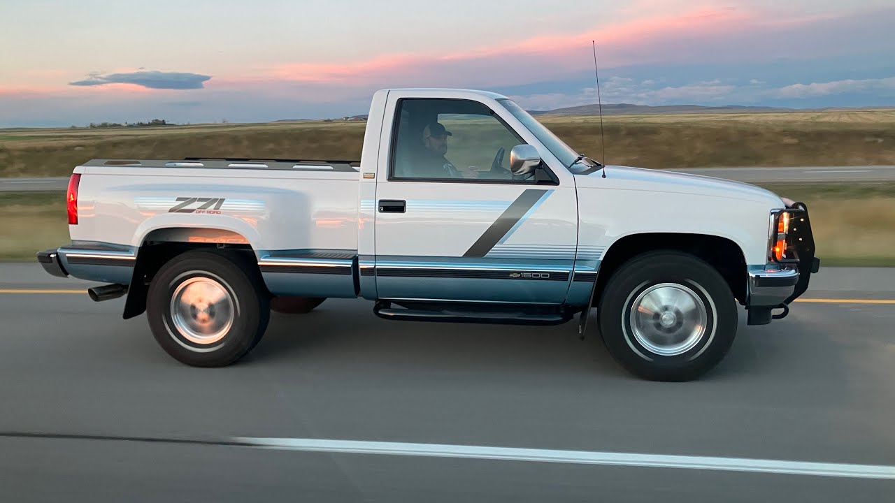 1991 Chevrolet Z71 GFX full restoration by Fine Toone Customs in the great 51st of Alberta