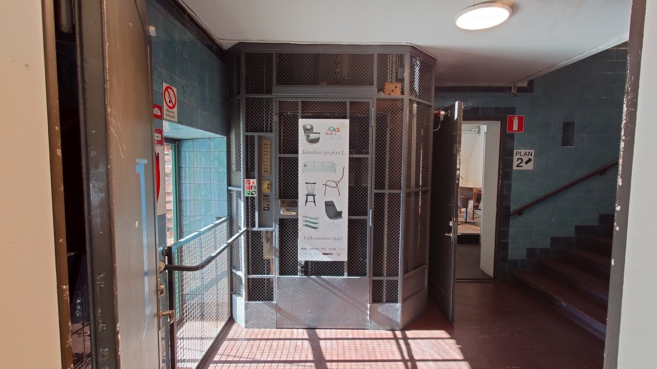 Vintage ASEA (upgraded) Gated Traction Elevator @ STALANDS Neumüller's Brewery, Stockholm, Sweden!