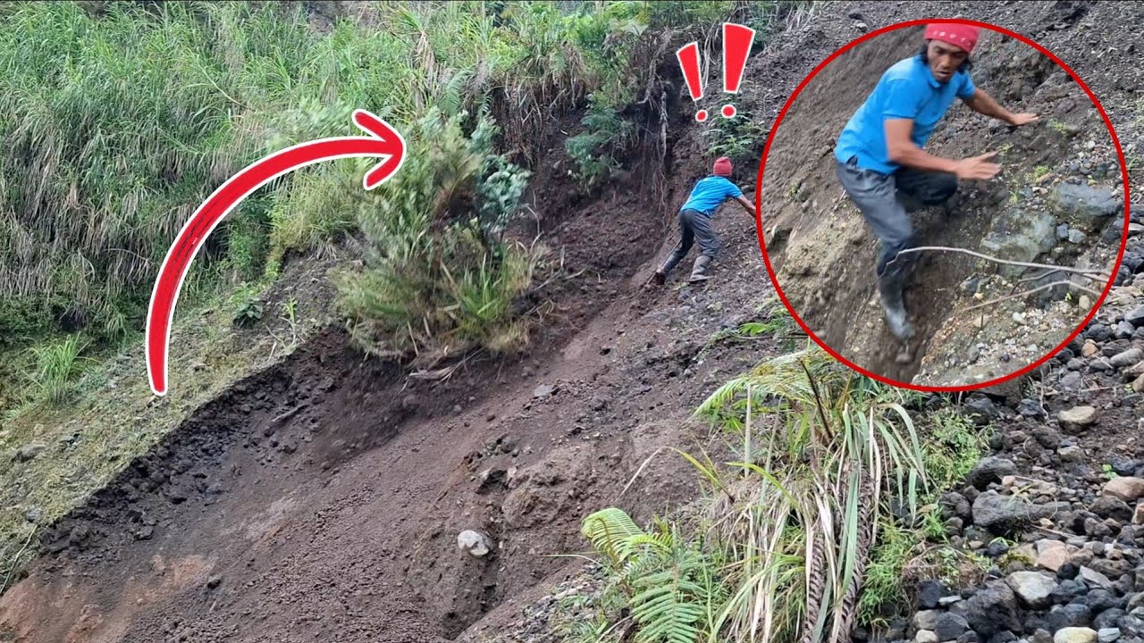 Landslide avoidance skills‼️the dangerous act of collapsing a rock cliff