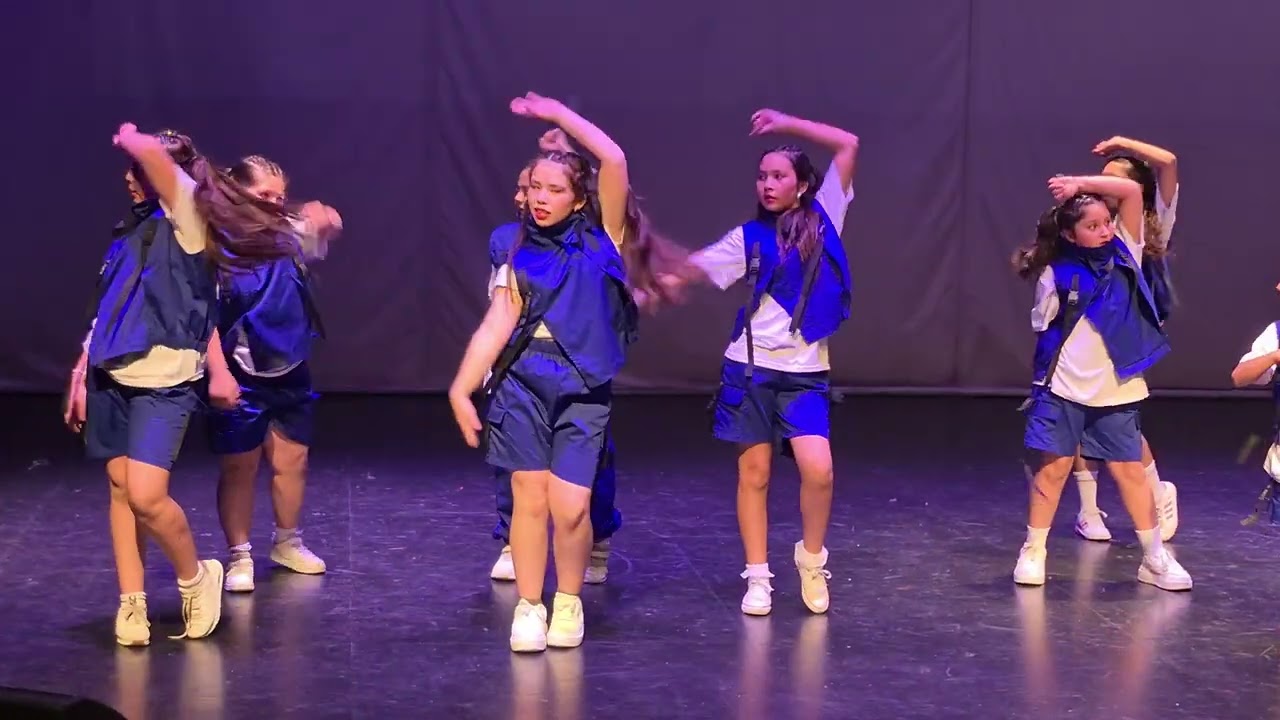 Gala mave dance